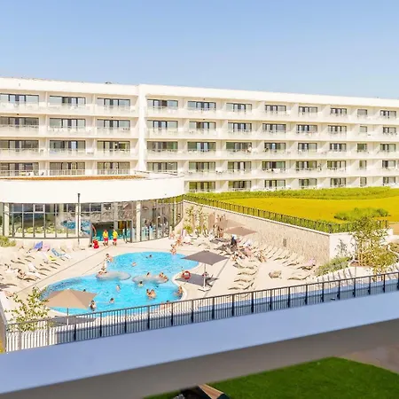 Faro Apartamenty Polanki Aqua 4 Baseny W Cenie Pools Im Preis Lägenhetshotell Kołobrzeg